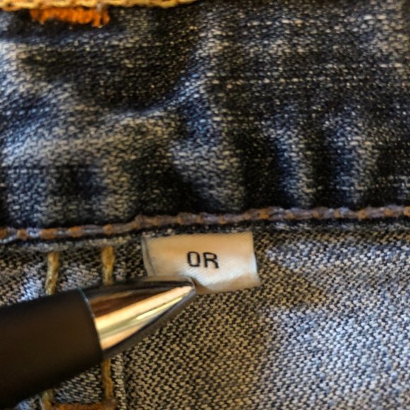 Gap Low Rise Women's Jeans, Size 0 - Picture 4 of 5